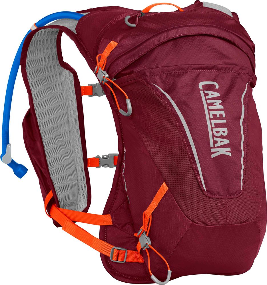 Dick's Sporting Goods CamelBak Women's Octane 9 2L Hydration Pack