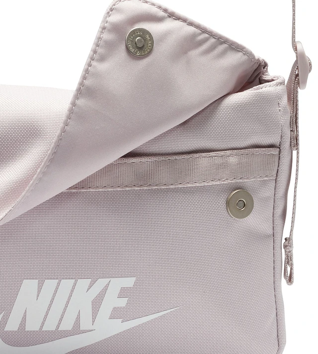 Nike Sportswear Women's Futura 365 Crossbody Bag (3L