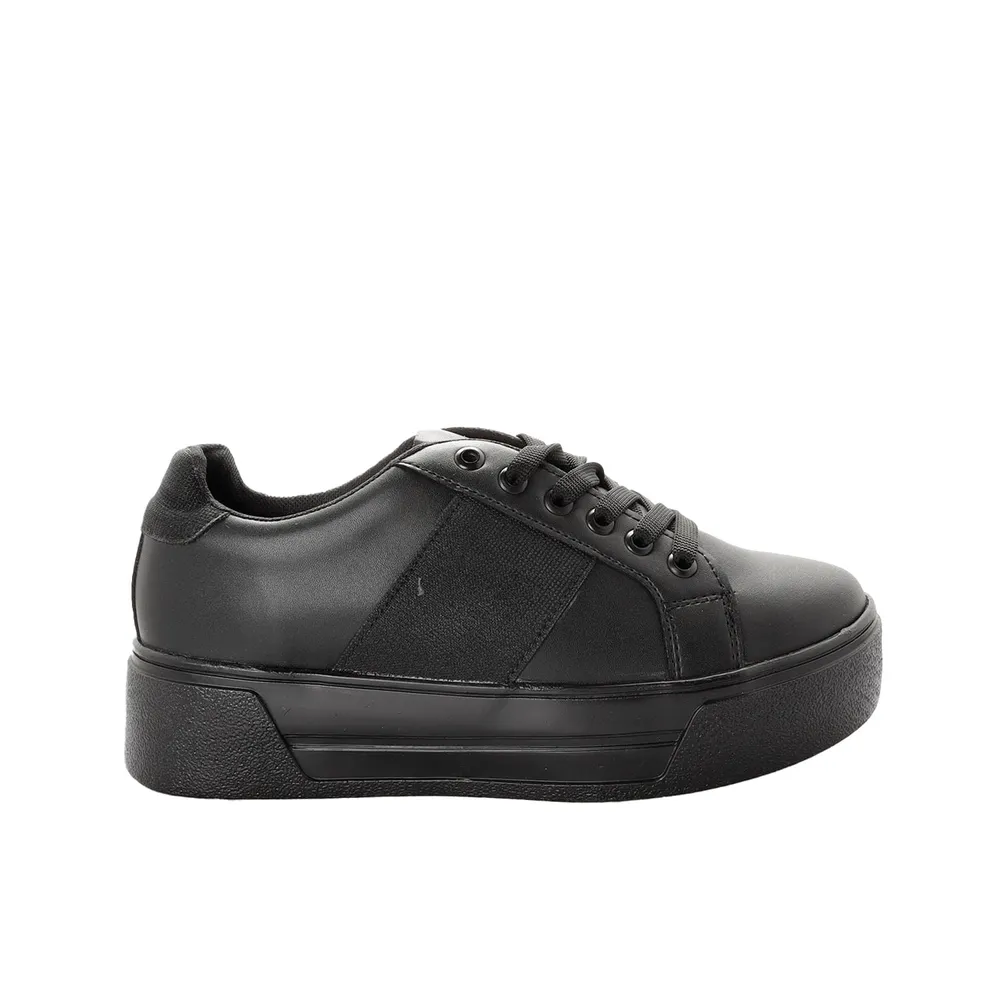 Tenis preto 2024 plataforma zara