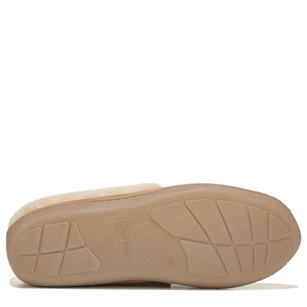 Minnetonka tabby folded trapper top