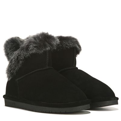 famous footwear winter boots Bayshore Shopping Centre