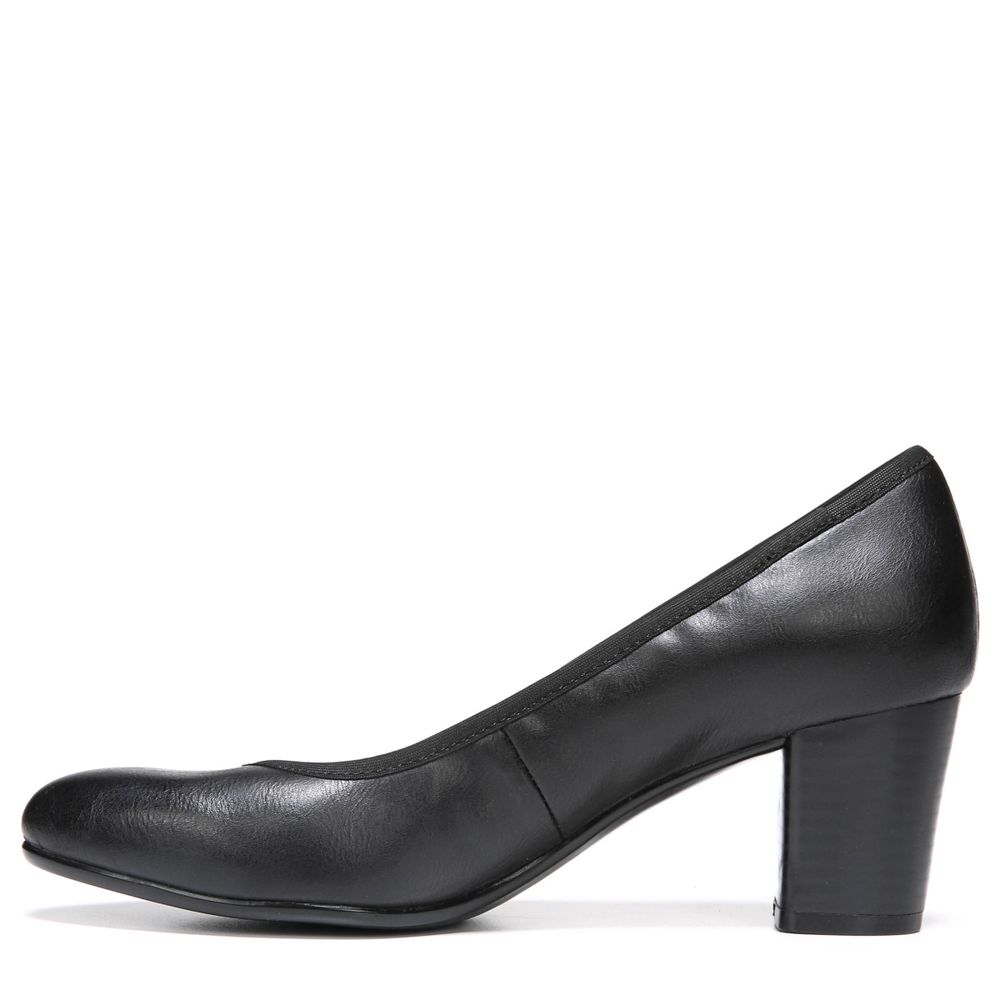 naturalizer naomi pump