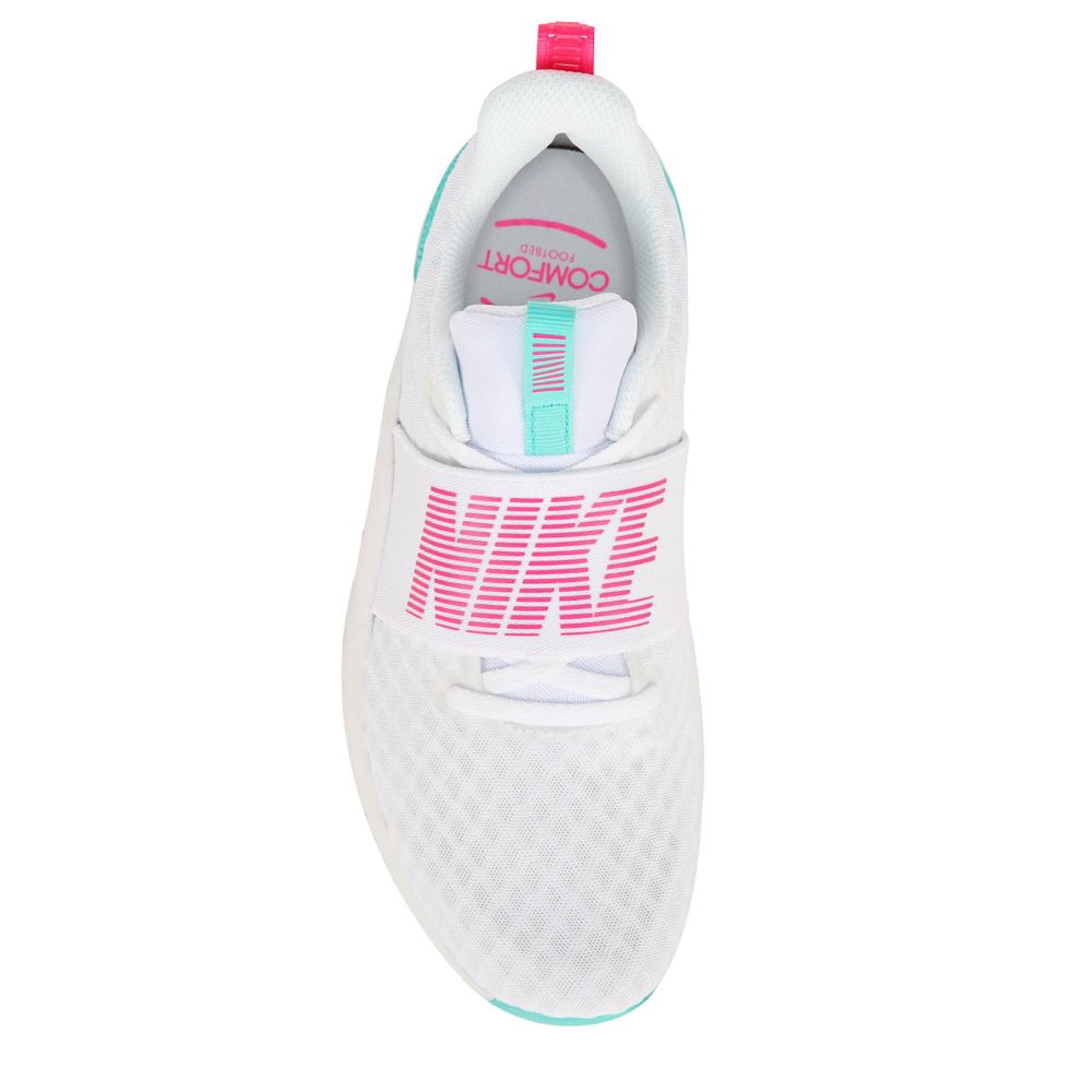 Nike season hotsell 9 training shoes