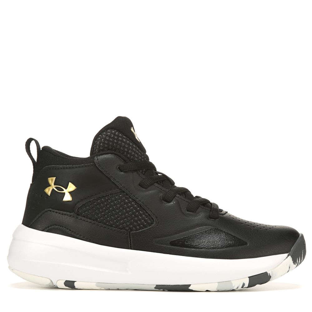Boys under armour top shoes size 5