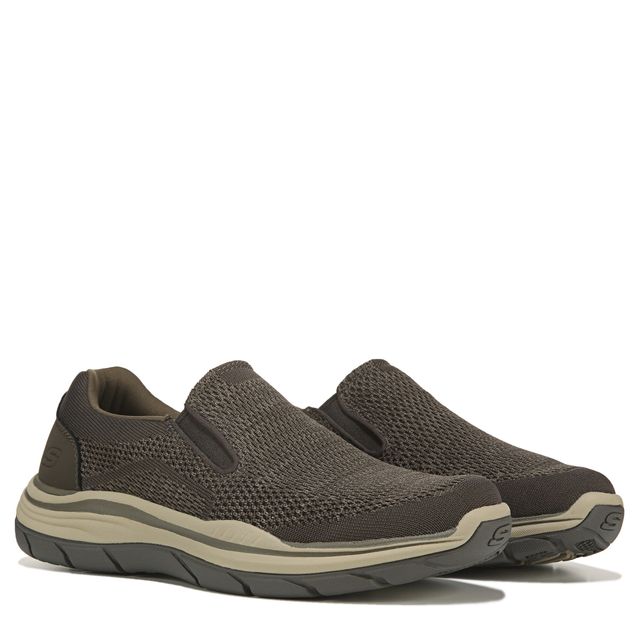 Wide skechers discount with memory foam