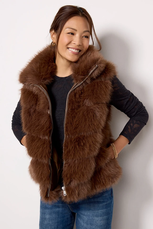 Liz claiborne fur vest top