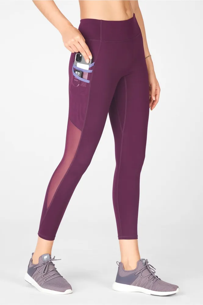 Mila pocket capri outlet leggings