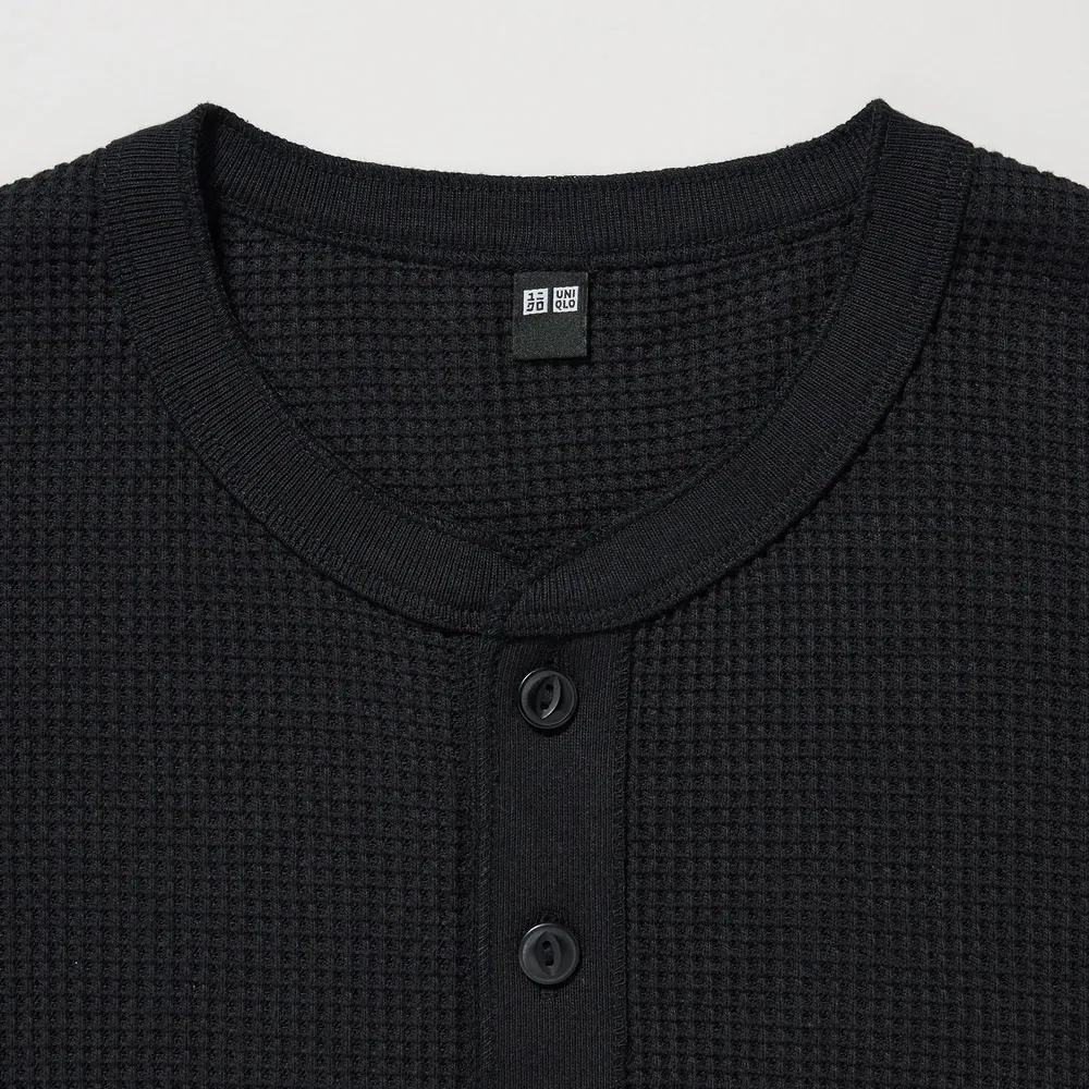 上品スタイル UNIQLO WAFFLE HENLEY NECK T-SHIRT | Coquitlam Centre トップス