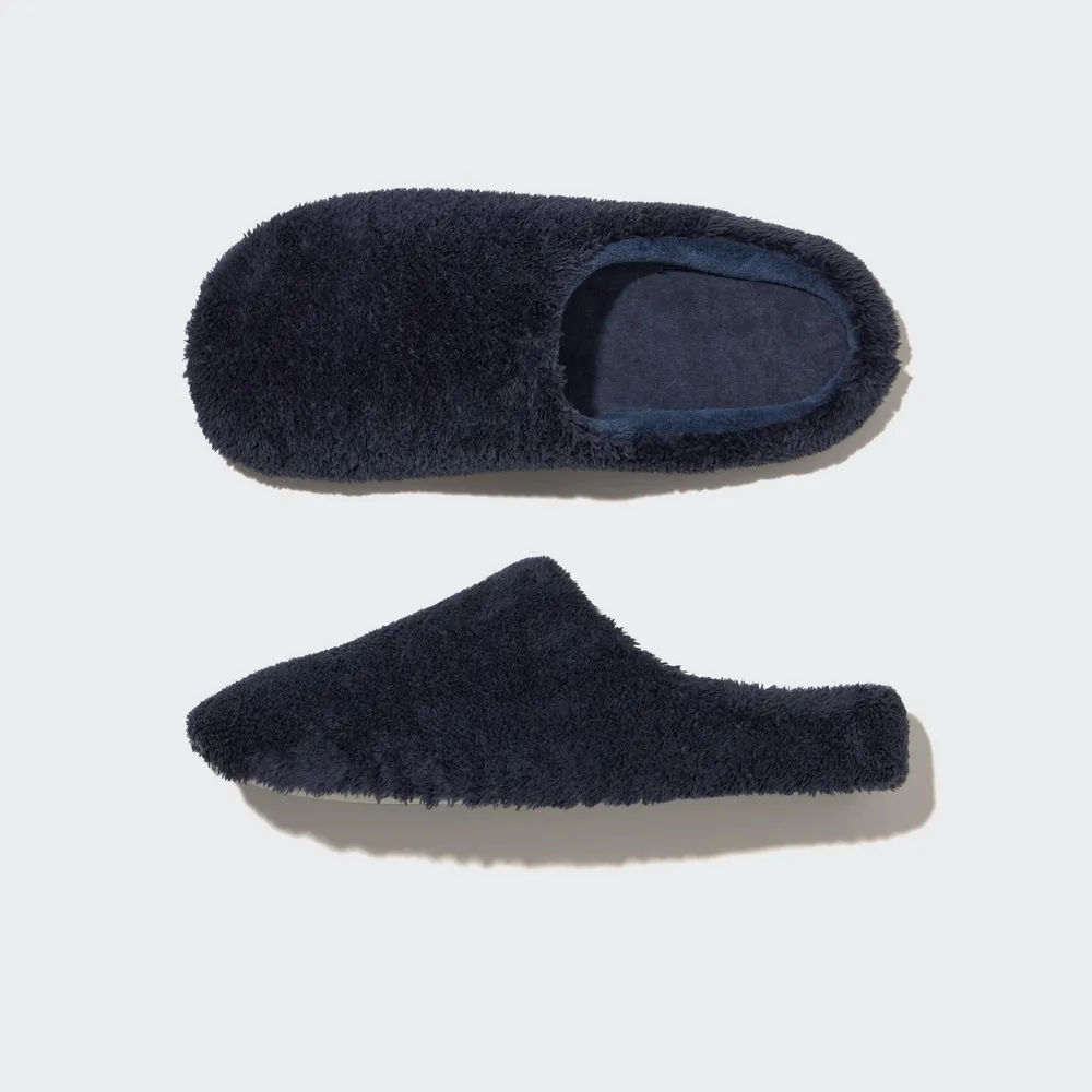 Uniqlo discount fleece slippers