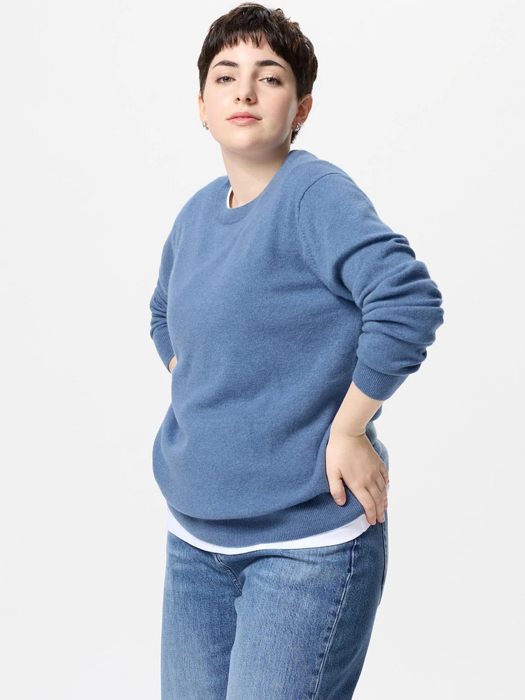 UNIQLO CASHMERE CREW NECK SWEATER | Scarborough Town Centre