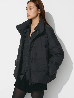 UNIQLO SEAMLESS DOWN SHORT COAT | Square One UNIQLO SEAMLESS DOWN SHORT COAT | Square One