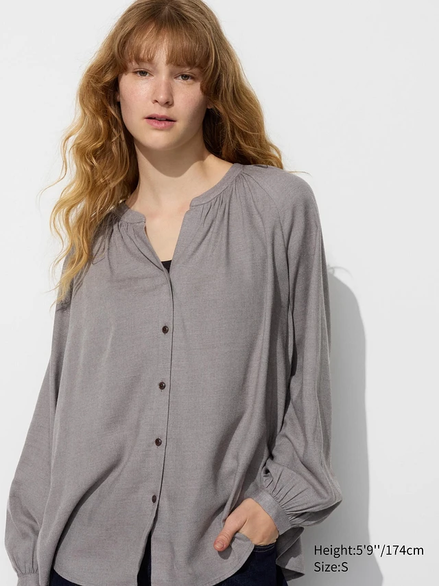 UNIQLO Soft Flannel Gathered Blouse | Pike and Rose