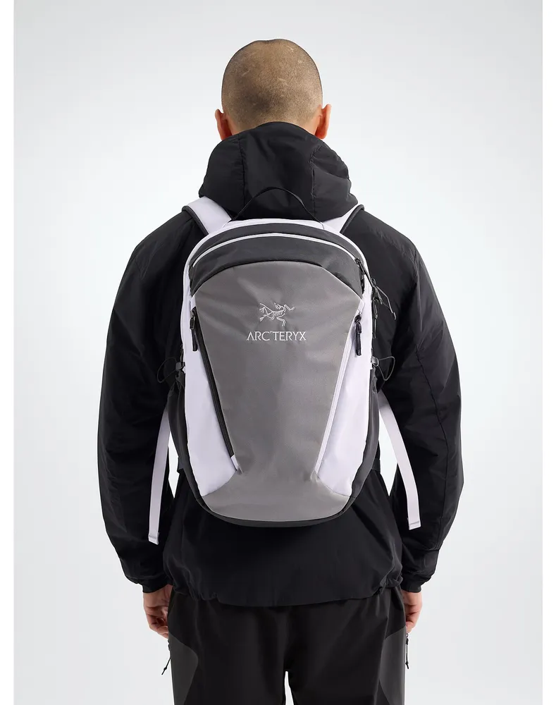 有名なブランド BEAMS × ARC'TERYX BOY BACKPACK 26 MANTIS