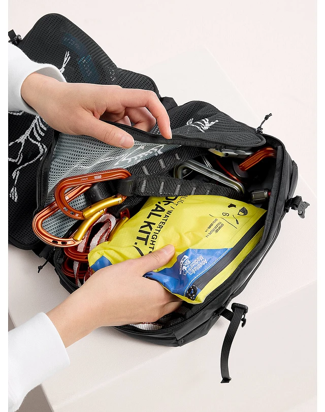 Arc'teryx Index Gear Organizer at Coquitlam Centre in
