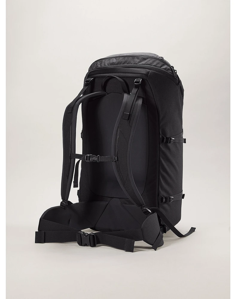 Arc'teryx Konseal 40 Backpack | Yorkdale Mall