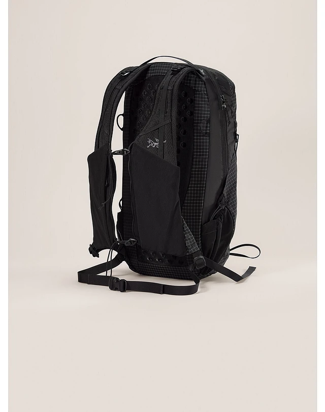 25aw ARC’TERYX Aerios 18 Backpack REG Arc'teryx Aerios 18 Backpack at Mall of America® in Bloomington, MN