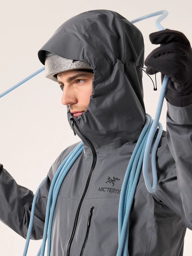 Alpha Lightweight Jacket』Dk Grey/Black