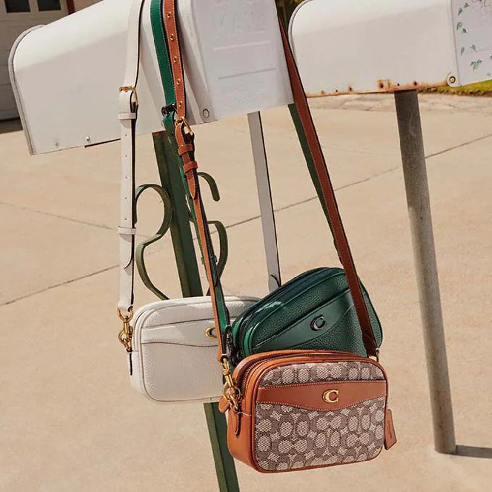 Coach Camera Bag In Signature Textile Jacquard Mall of America®