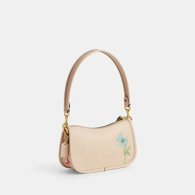 Coach X Observed By Us Swinger 20 | Mall of America®