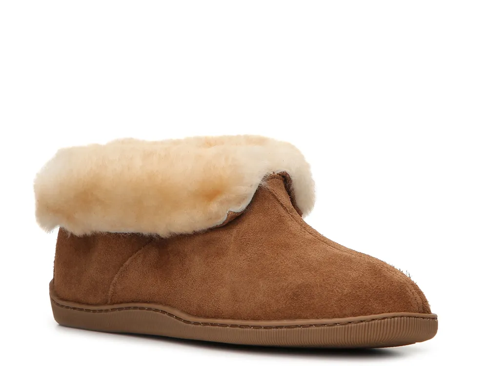 Minnetonka discount shearling slippers