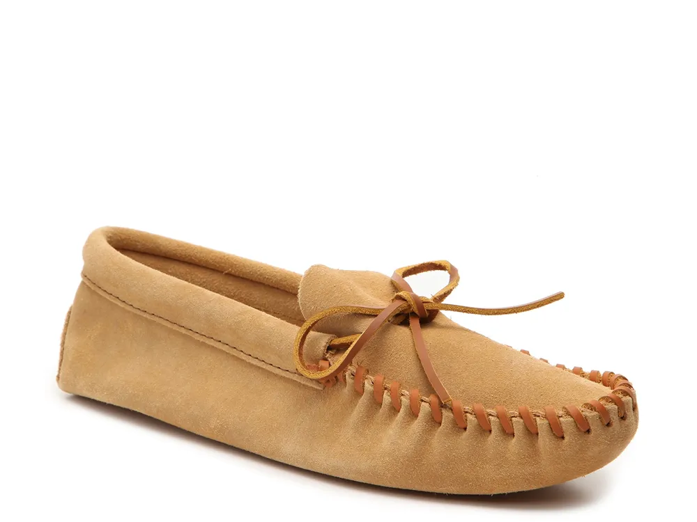 Minnetonka clearance slippers dsw