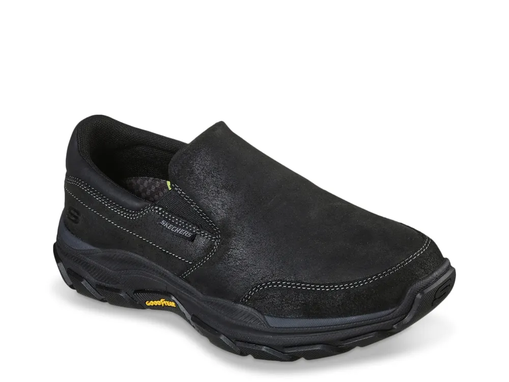 Dsw skechers flats deals