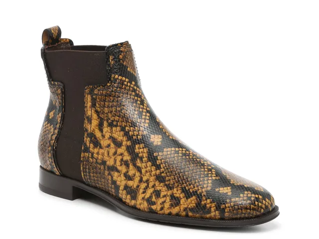 Snakeskin on sale boots dsw