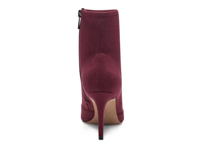 Burgundy hotsell booties dsw