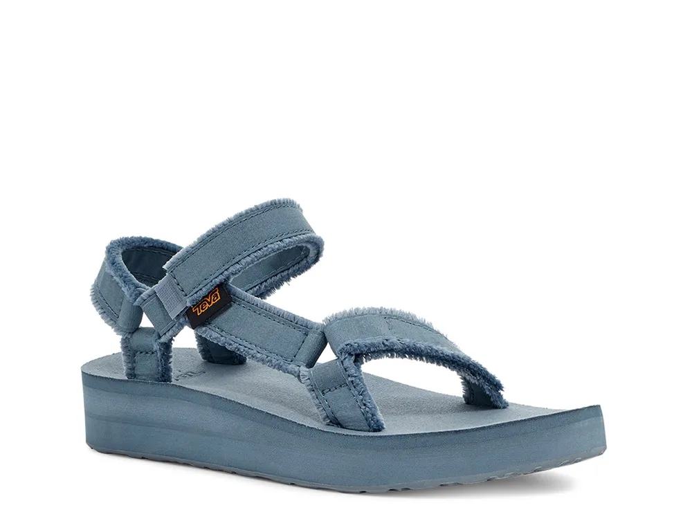 Open toe buckle strap best sale midform sandals