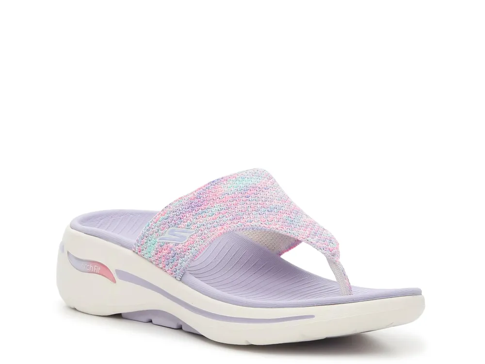 Dsw skechers 2024 flip flops