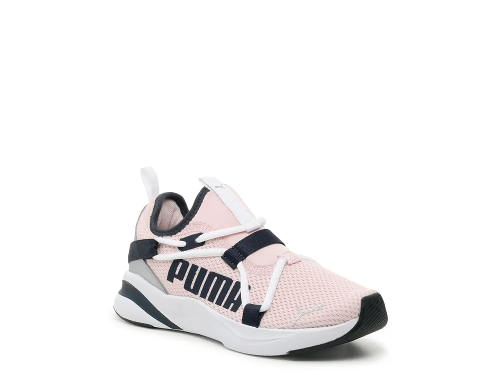 Puma defy mid athletic hotsell shoe - big kid