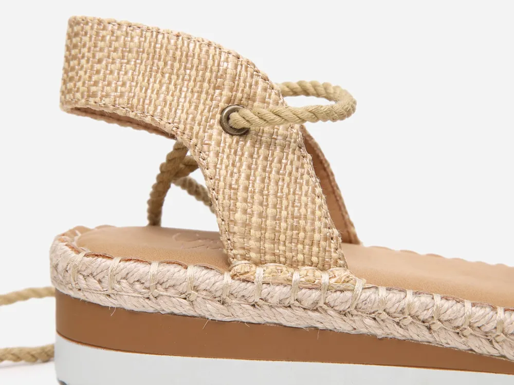 Crown Vintage Brialle Sandal | Mall of America®