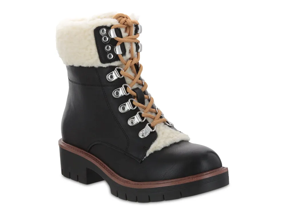 Mia boots clearance dsw