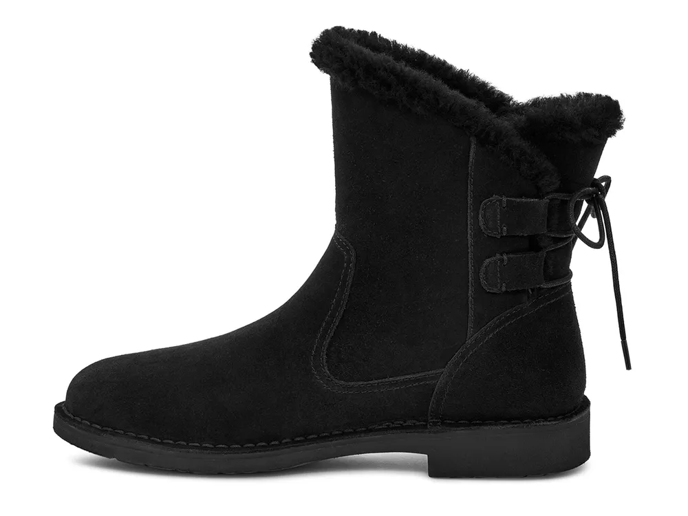 UGG Naiyah Boot Mall of America