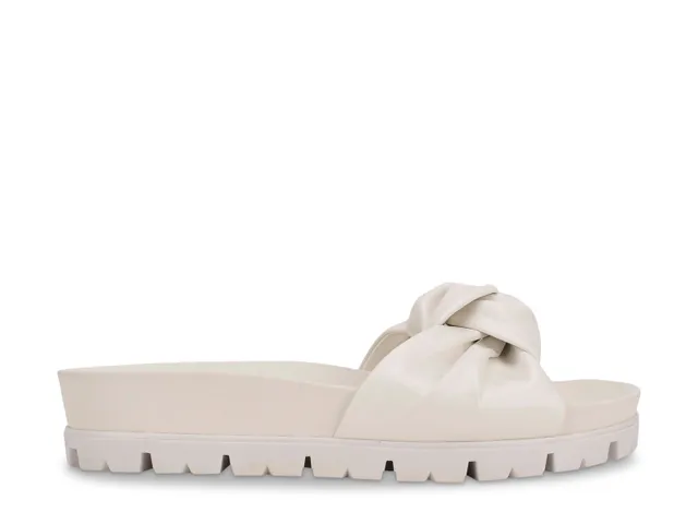 Fenty hotsell slippers dsw