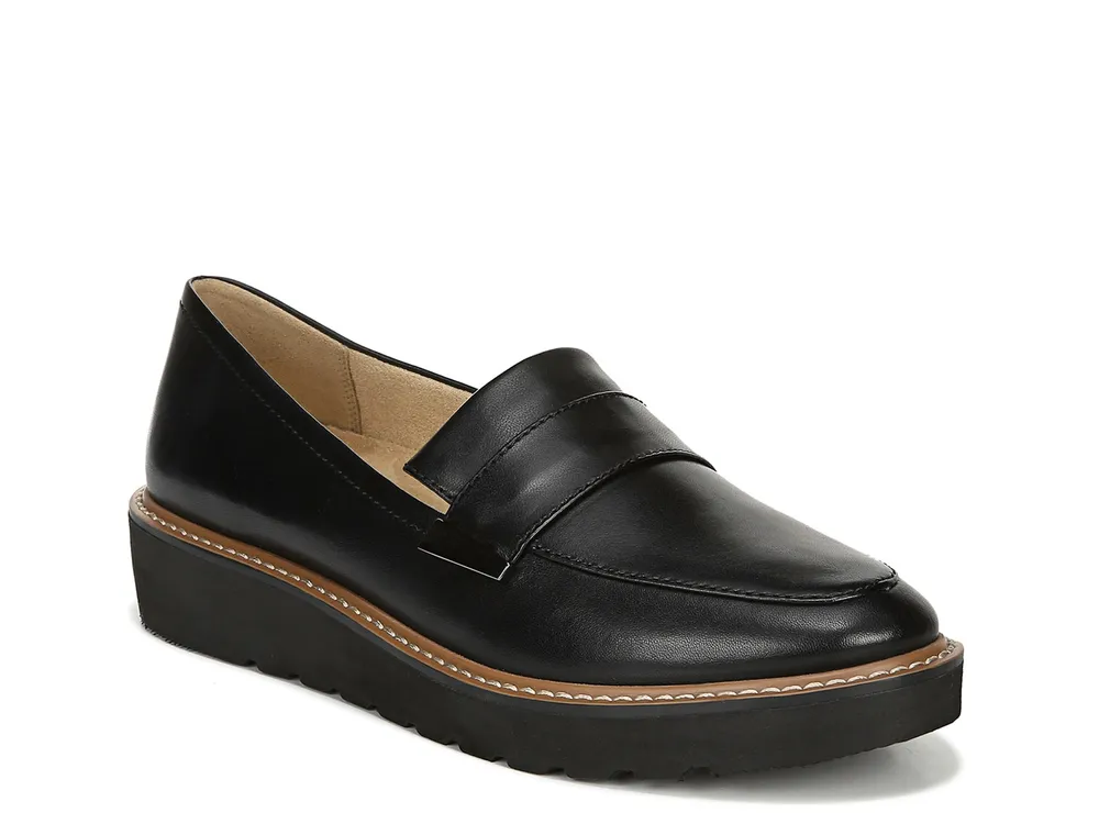 Naturalizer effie hot sale platform loafers