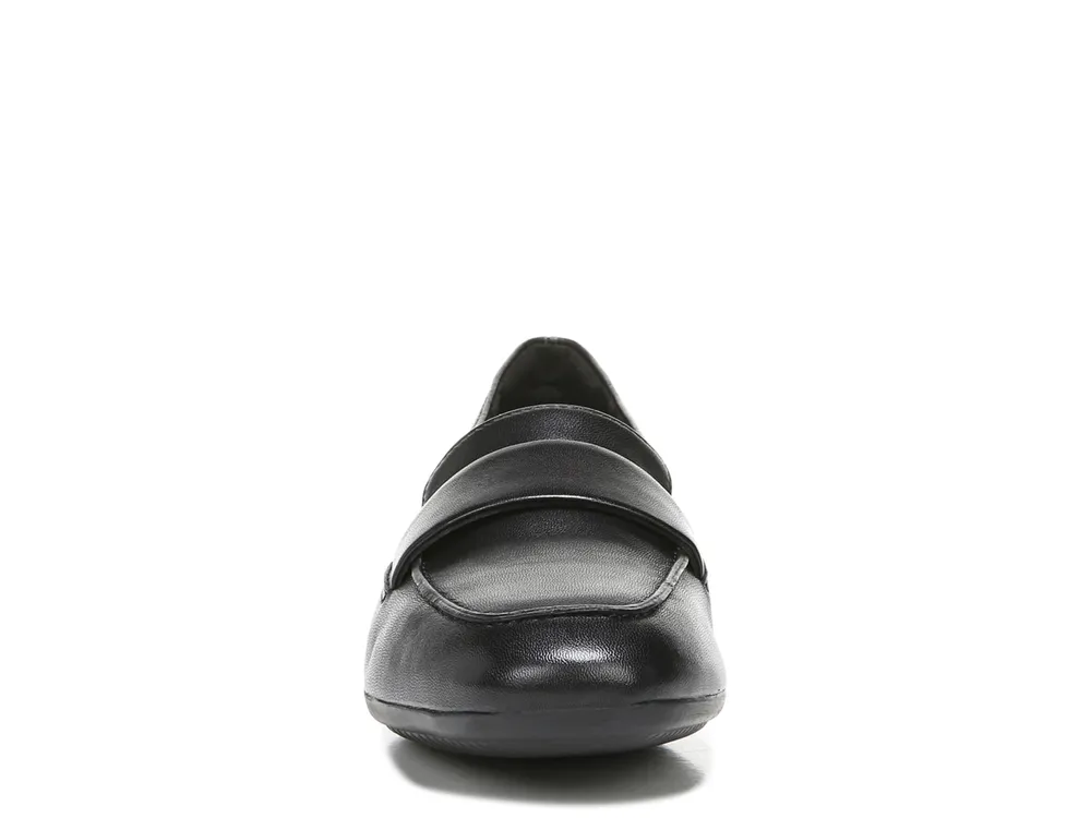 Naturalizer Genn-Flow Loafer | Mall of America®