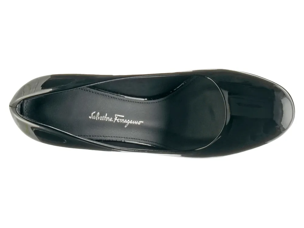 Salvatore Ferragamo Lilian Pump | Mall of America®