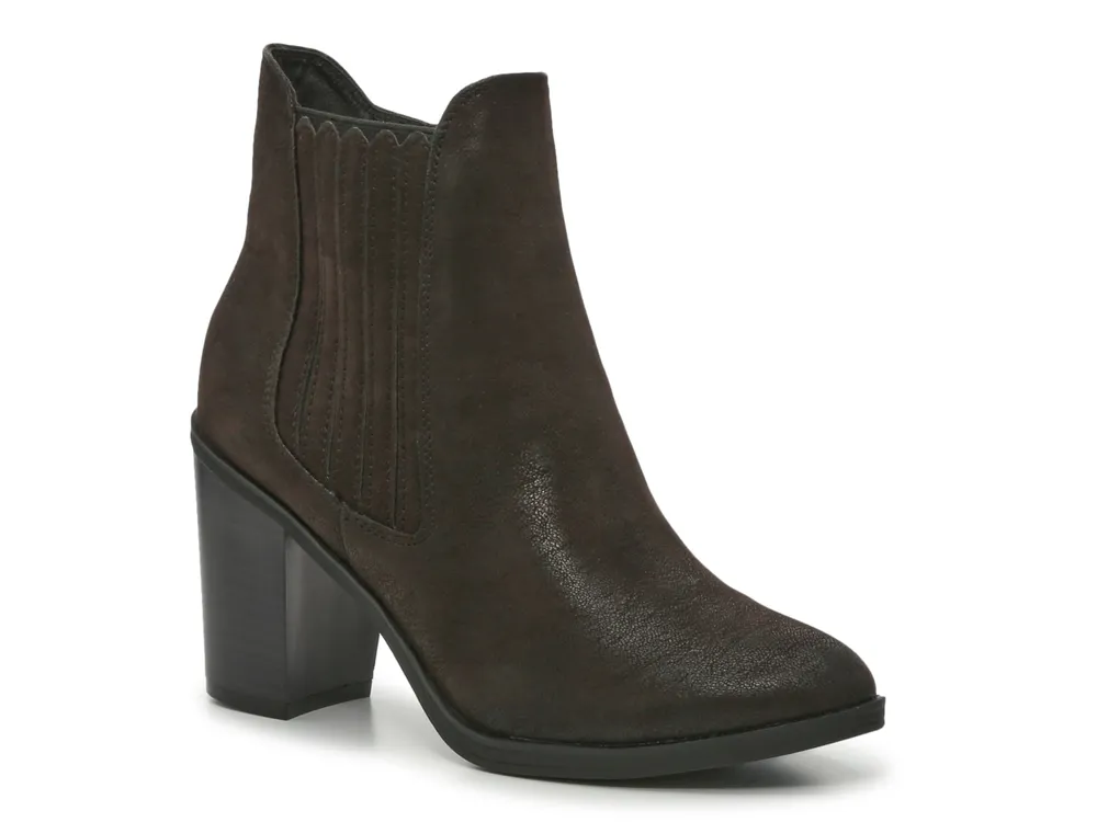 Mia boots clearance dsw