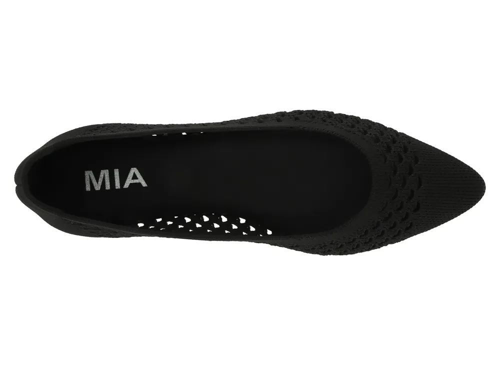 Mia hot sale flats dsw