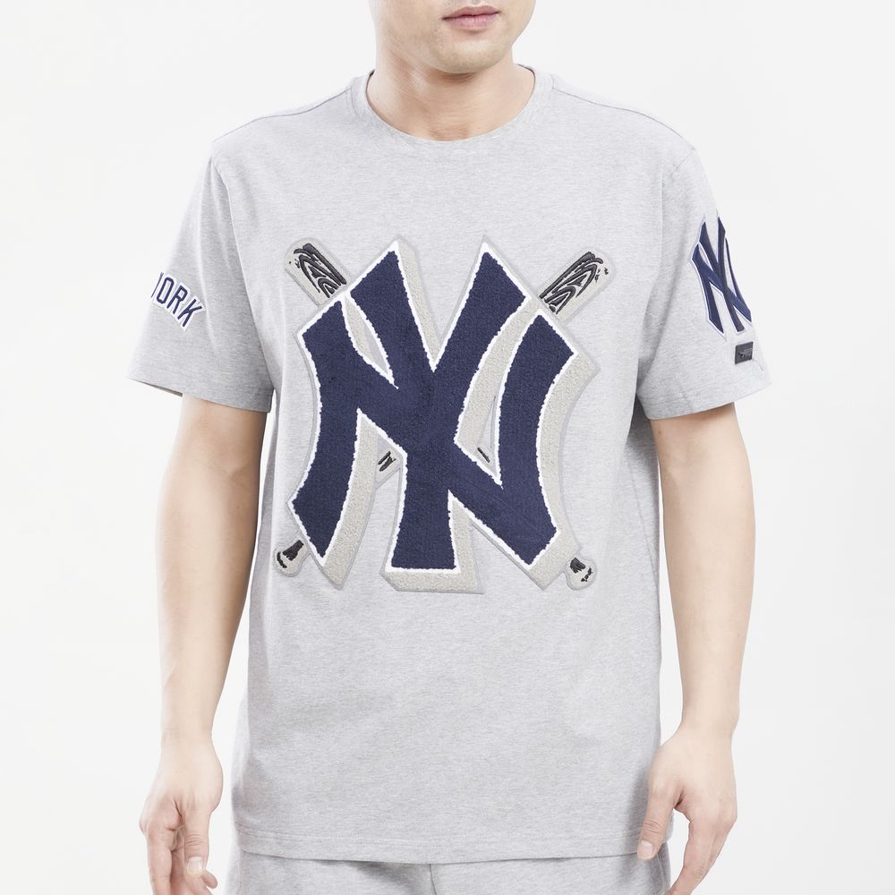 New york yankees outlet t-shirt footlocker