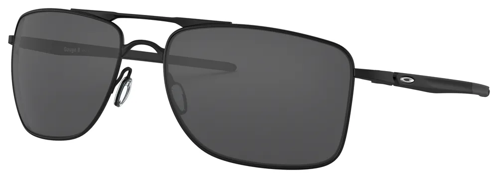 Oakley Gauge 8 L | Coquitlam Centre