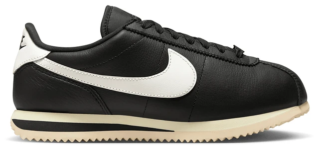 Nike cortez basic black white best sale