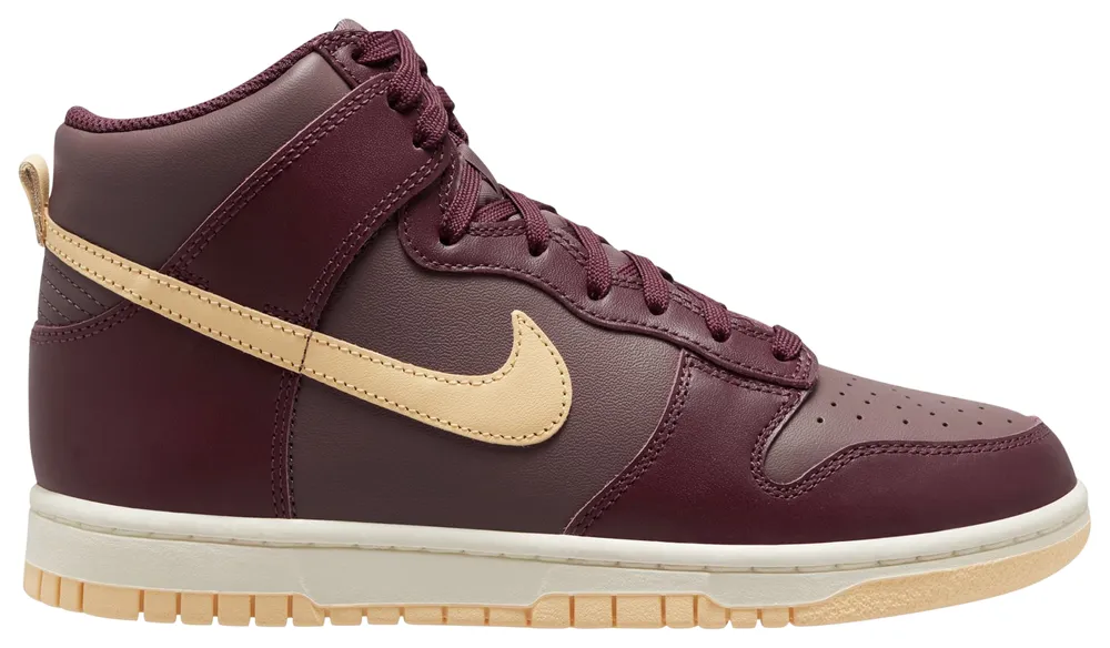 Nike dunks high tops foot outlet locker