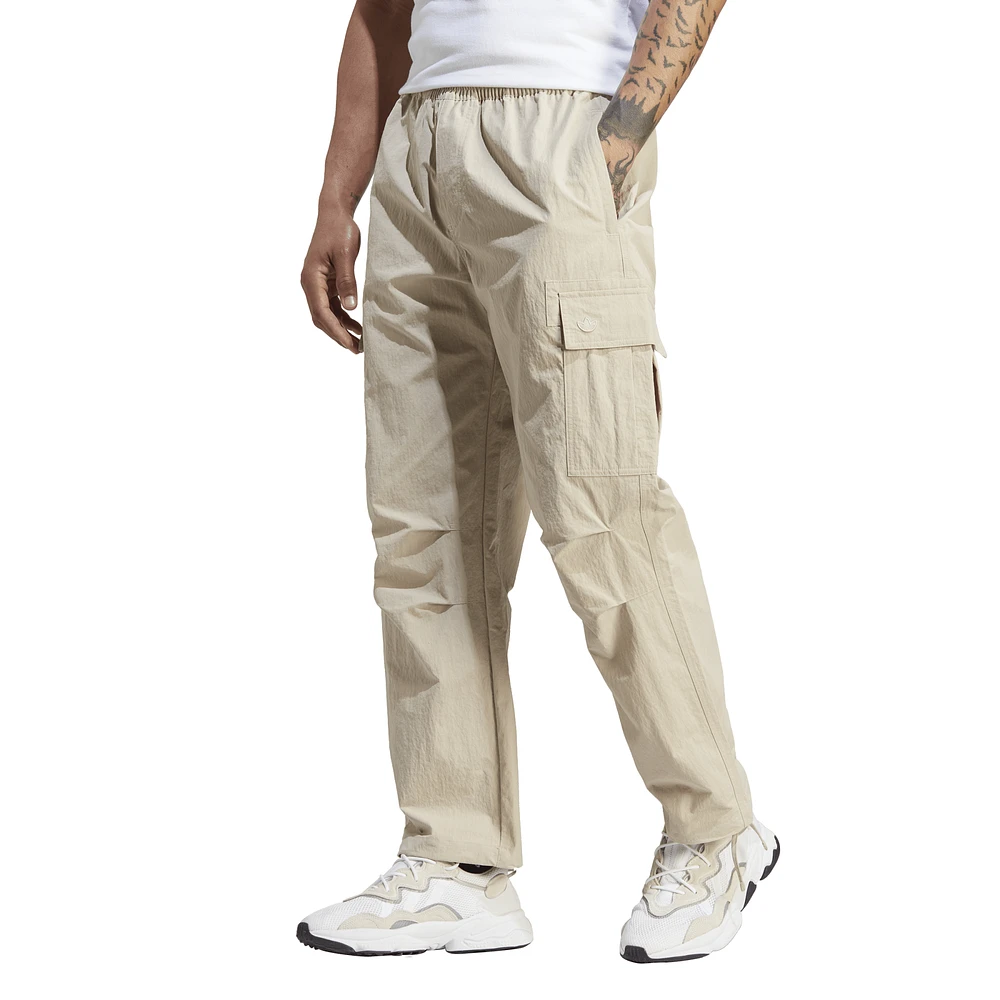 Adidas essential outlet woven pants