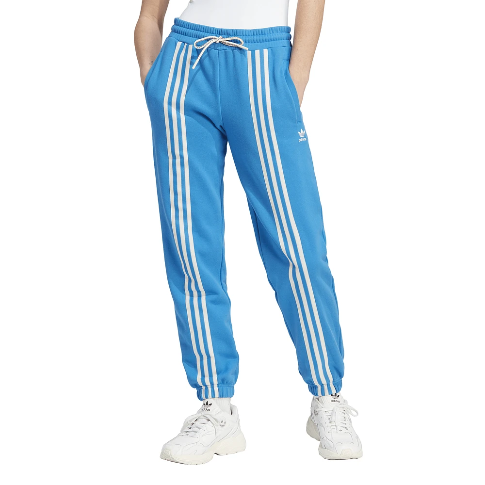 Adidas three hotsell stripe sweatpants