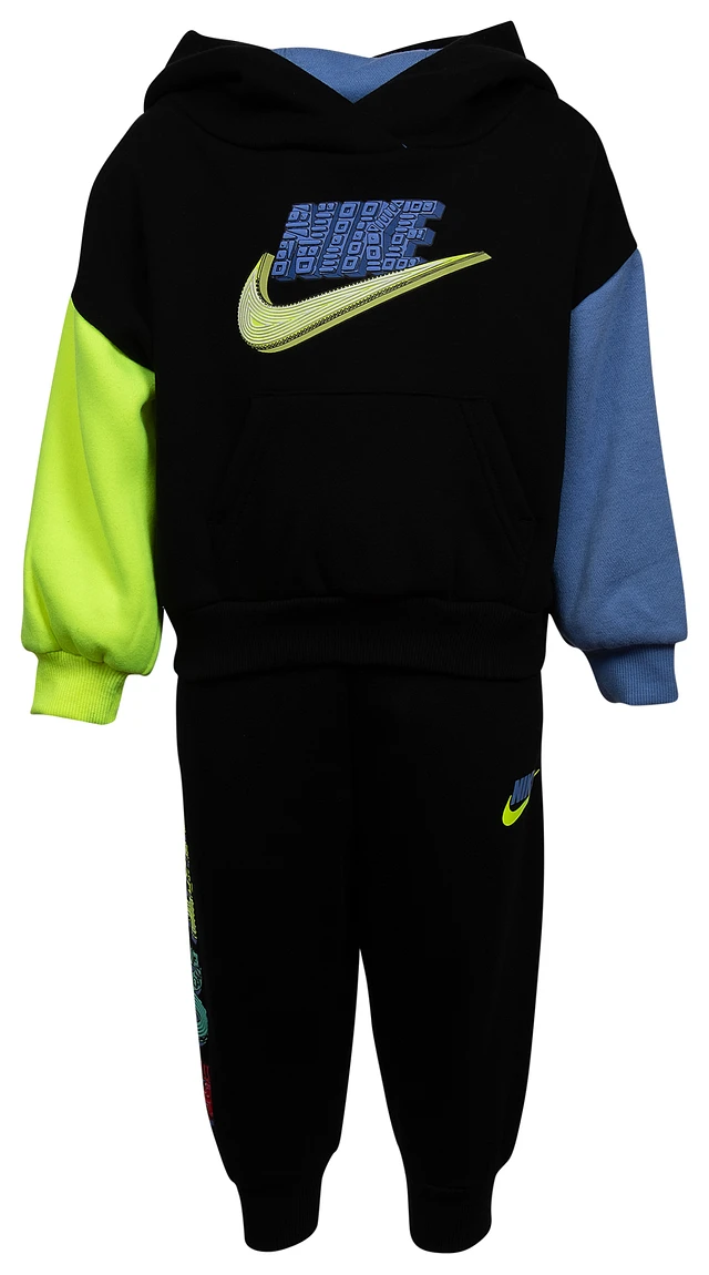 Nike on sale tracksuit footlocker