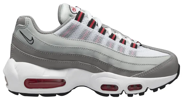 Nike air max 95 essential clearance footlocker