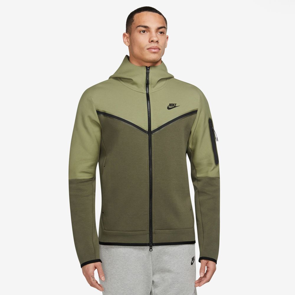 Nike tech fleece outlet hudson bay