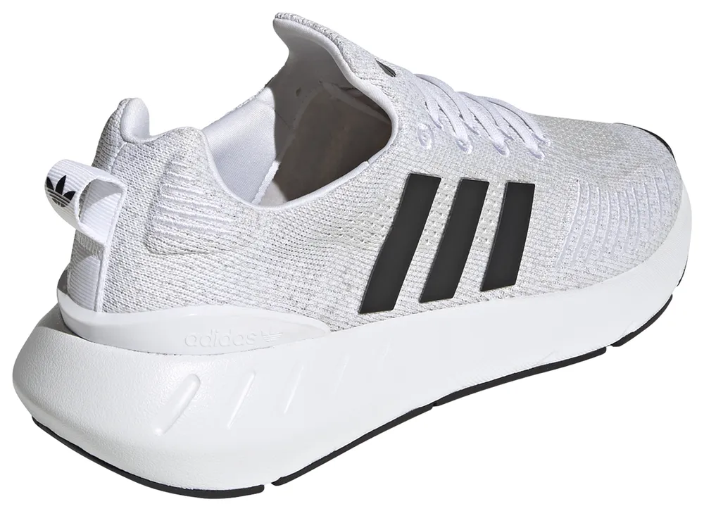 Adidas swift 2025 run footlocker